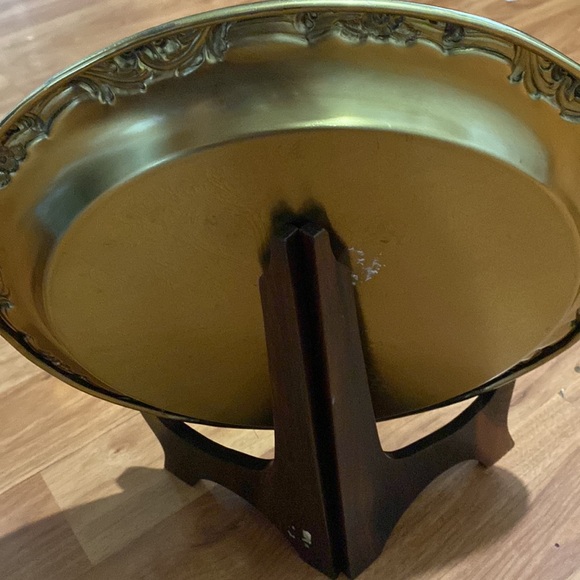 Vintage Floral Etched Brass Tray | Gold Tone Floral Tray | Etched Brass Tray - Picture 7 of 8